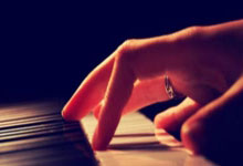 超凡国际：半场：墨西哥-巴拿马，劳尔-希门尼斯破门，卡拉斯基利亚点射.